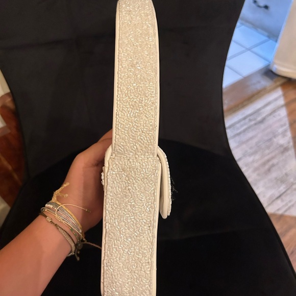 VINTAGE STAUD Stylish White Beaded Face Design Women's Bag - Picture 4 of 7